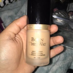 Toofaced foundation in light beige